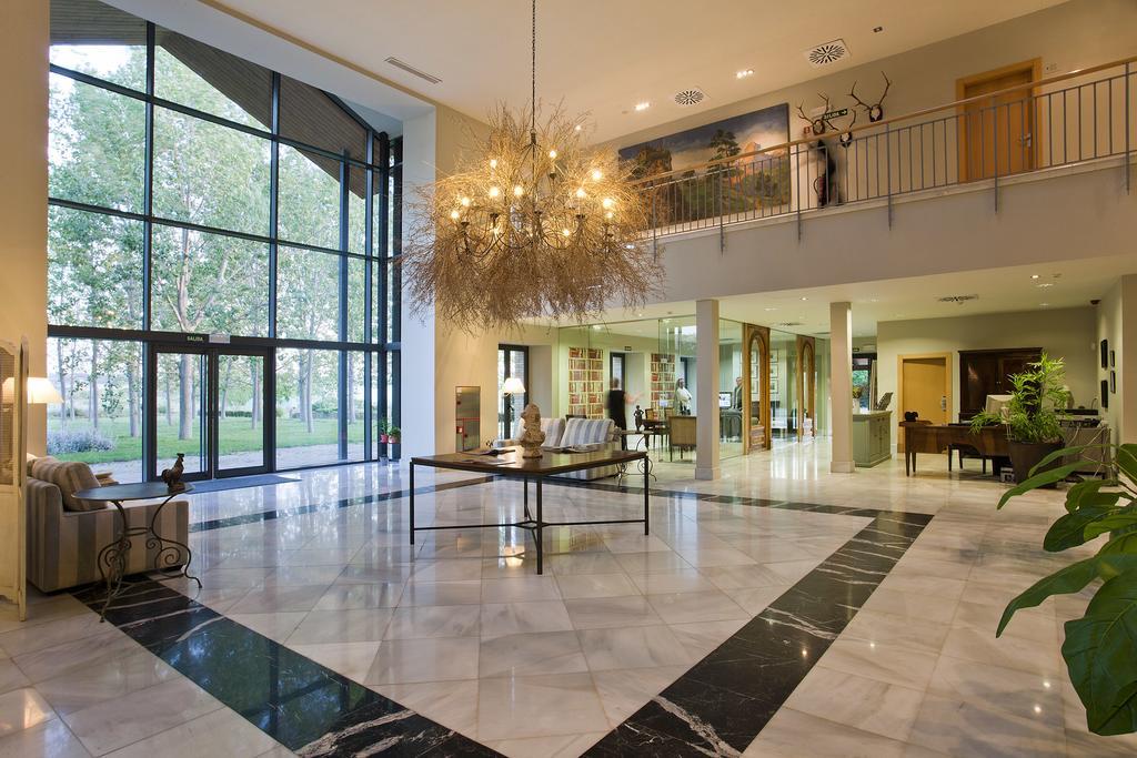 Hotel Villa มาร์กียา ภายนอก รูปภาพ