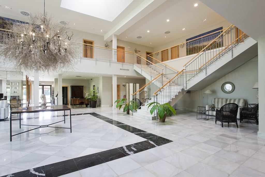 Hotel Villa มาร์กียา ภายนอก รูปภาพ