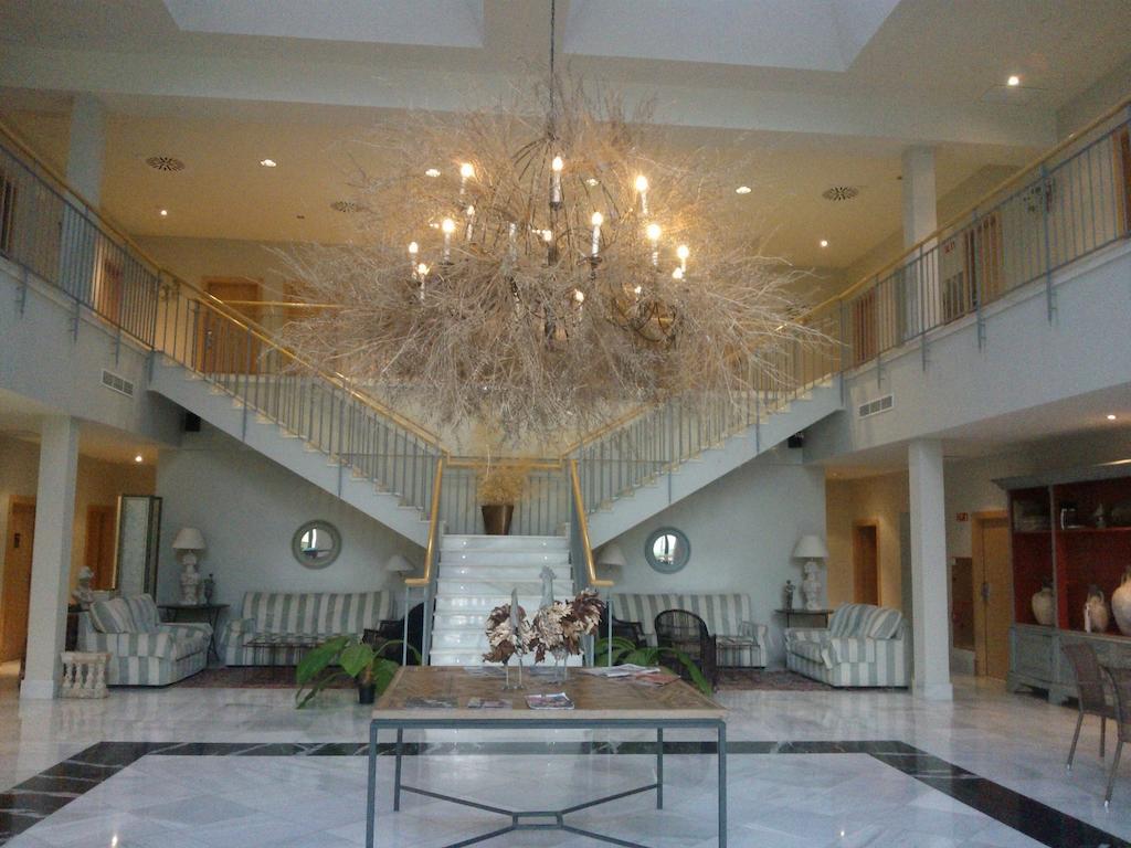 Hotel Villa มาร์กียา ภายนอก รูปภาพ